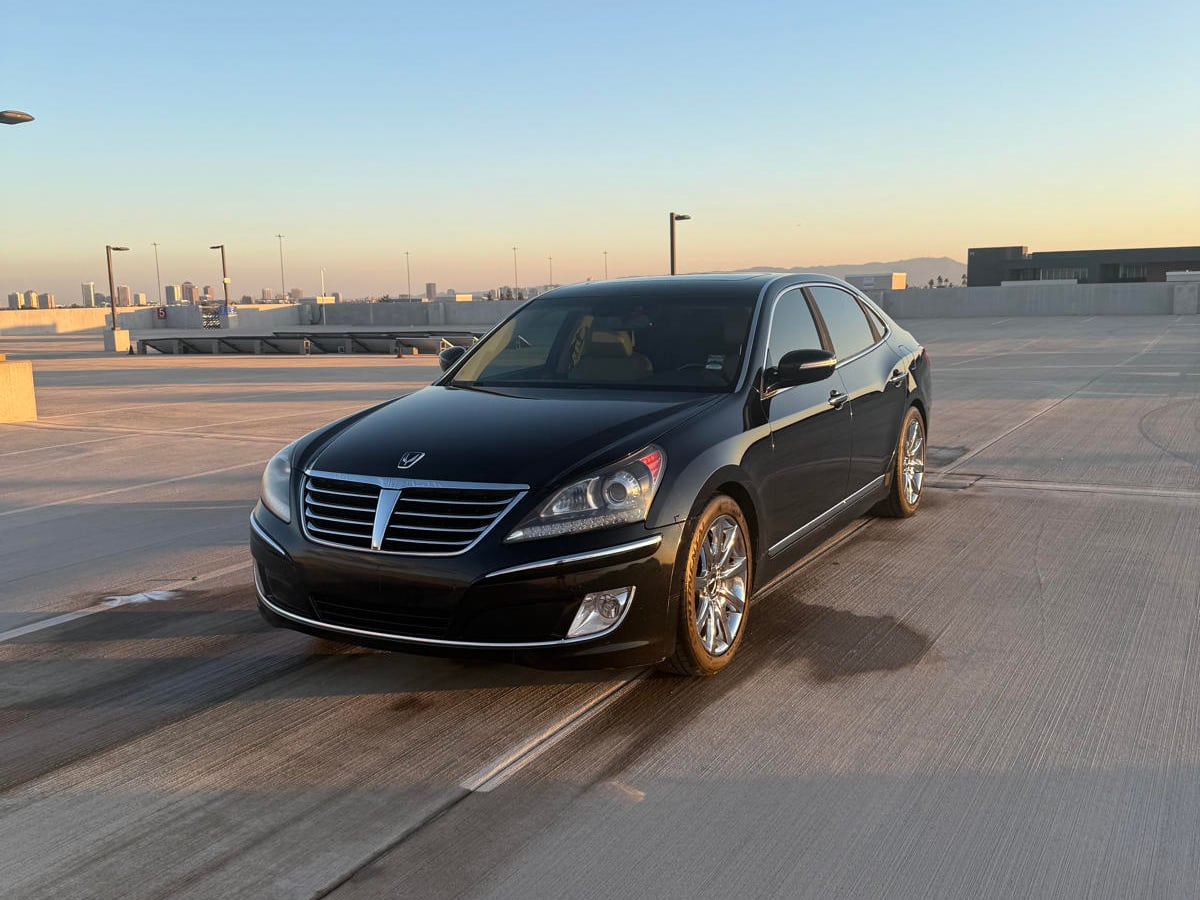 2012 HYUNDAI Equus Signature