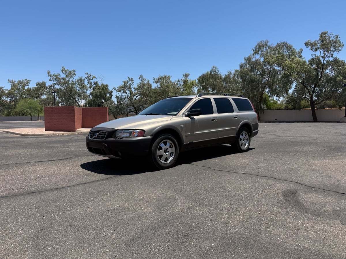 2001 Volvo V70 XC